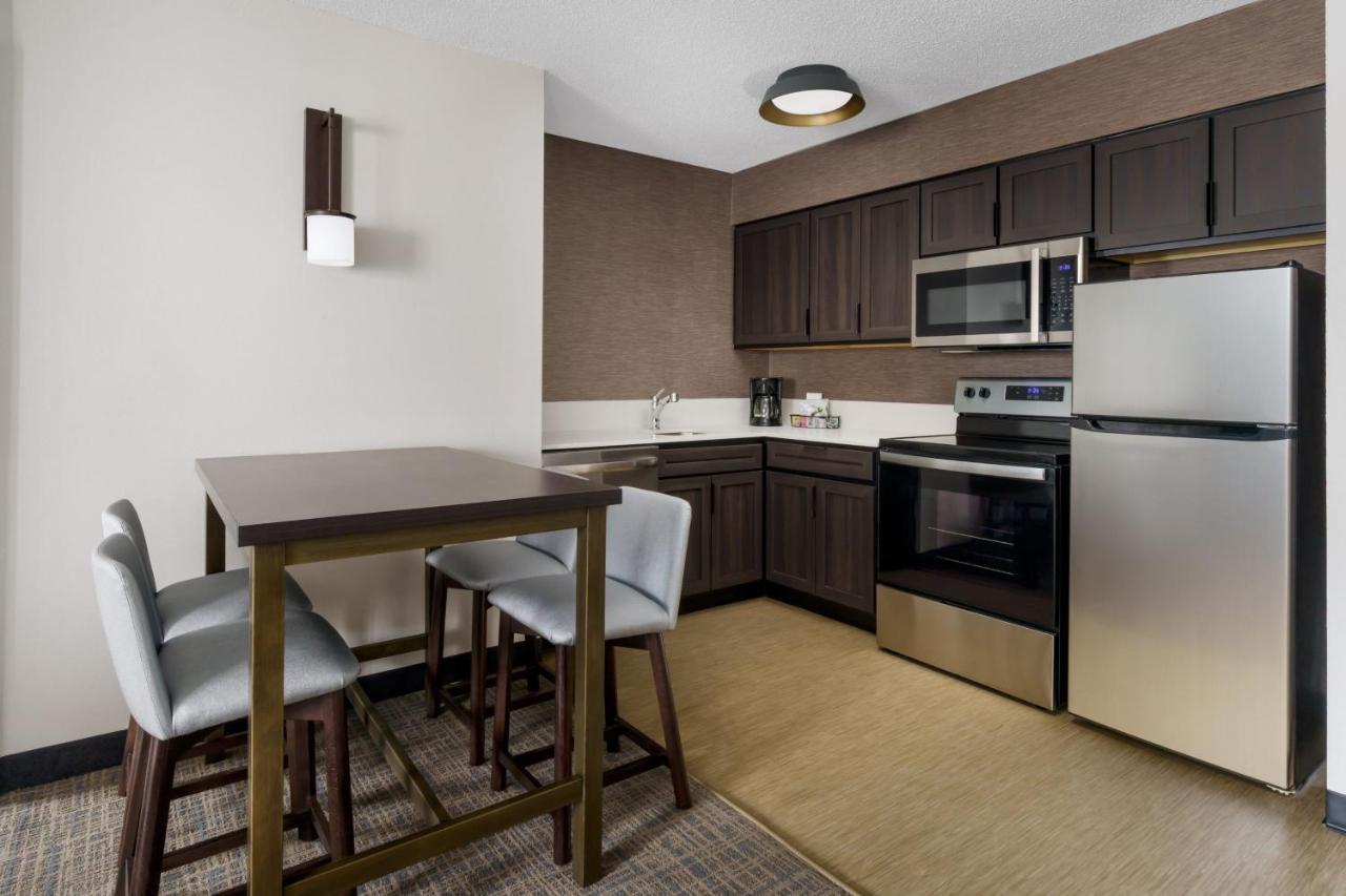 Hotel Hartford Rocky Hill